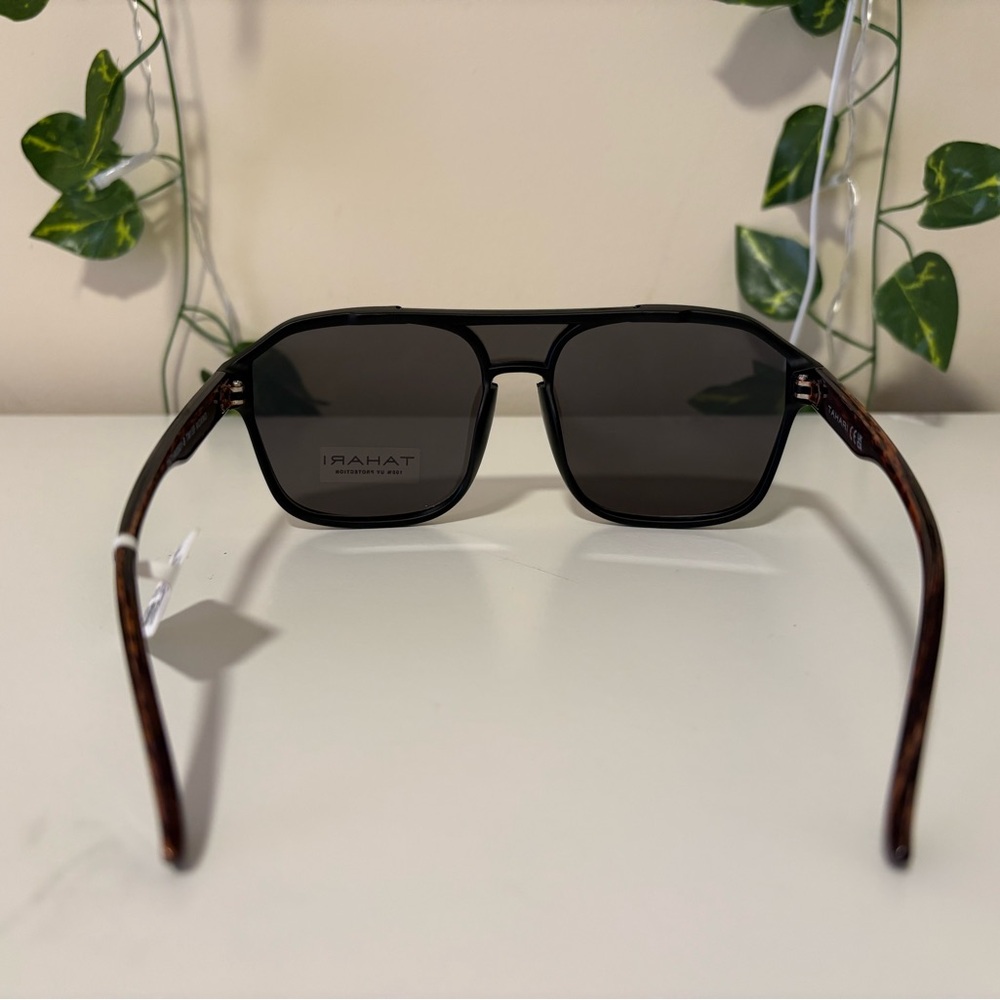 Tahari Black Frame Mirrored Silver Lens Sunglasses - Picture 6 of 6